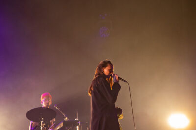 Tessa Dixson @ Ancienne Belgique, picture 13, photographed by Jürgen Bruynooghe - FrontView Magazine