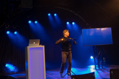Wouter Deprez @ Sunset Sessies by Hangar 3020, picture 5, photographed by Jürgen Bruynooghe - FrontView Magazine