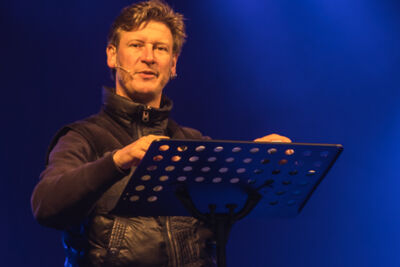 Wouter Deprez @ Sunset Sessies by Hangar 3020, picture 6, photographed by Jürgen Bruynooghe - FrontView Magazine