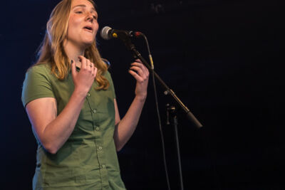 Tom Helsen @ Sunset Sessies by Hangar 3020, picture 8, photographed by Jürgen Bruynooghe - FrontView Magazine