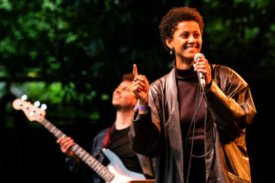 EMY @ OLT Rivierenhof, picture 6, photographed by Sandra Van Watermeulen - FrontView Magazine