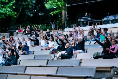 DIKKE @ OLT Rivierenhof, picture 18, photographed by Sandra Van Watermeulen - FrontView Magazine