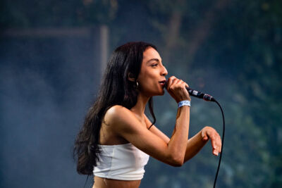 LYNA @ OLT Rivierenhof, picture 4, photographed by Sandra Van Watermeulen - FrontView Magazine
