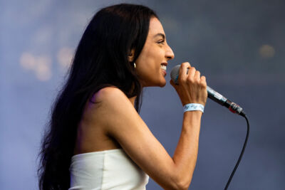 LYNA @ OLT Rivierenhof, picture 9, photographed by Sandra Van Watermeulen - FrontView Magazine