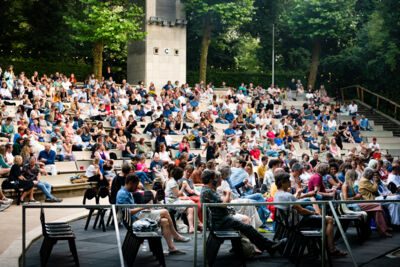 Meskerem Mees @ OLT Rivierenhof, picture 1, photographed by Sandra Van Watermeulen - FrontView Magazine