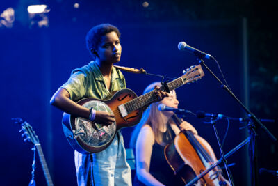 Meskerem Mees @ OLT Rivierenhof, picture 2, photographed by Sandra Van Watermeulen - FrontView Magazine