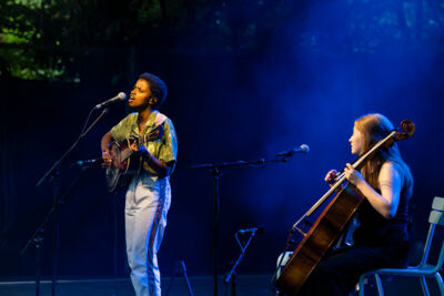 Meskerem Mees @ OLT Rivierenhof, picture 5, photographed by Sandra Van Watermeulen - FrontView Magazine