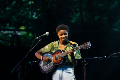 Meskerem Mees @ OLT Rivierenhof, picture 17, photographed by Sandra Van Watermeulen - FrontView Magazine