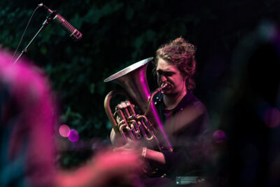 Naima Joris & NABOU @ OLT Rivierenhof, picture 8, photographed by Ann Carpentier - FrontView Magazine