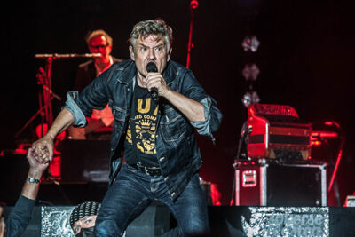 Bart Peeters @ Lokerse Feesten, picture 14, photographed by Gert Daemen - FrontView Magazine