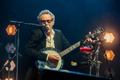Bart Peeters @ Lokerse Feesten, picture 19, photographed by Gert Daemen - FrontView Magazine