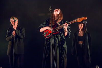 Eefje de Visser @ OLT Rivierenhof, picture 15, photographed by Marc Verdonck - FrontView Magazine