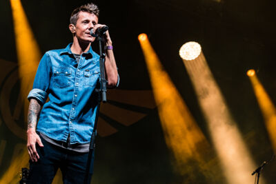 K's Choice @ Arena5, picture 1, photographed by Dorien Goetschalckx - FrontView Magazine