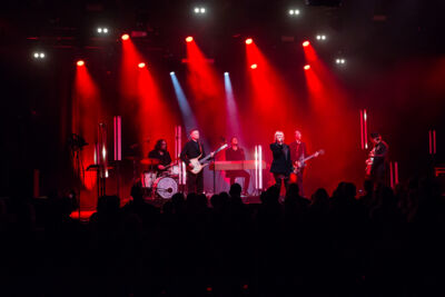 Hooverphonic @ OLT Rivierenhof, picture 21, photographed by Marc Verdonck - FrontView Magazine