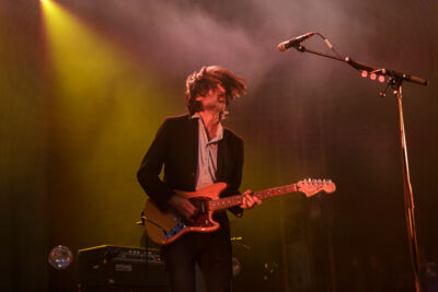 dEUS @ Crammerock, foto 13, foto's door Peter Smet - FrontView Magazine