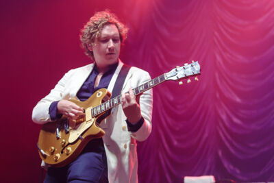 The Kooks @ Crammerock, foto 16, foto's door Peter Smet - FrontView Magazine