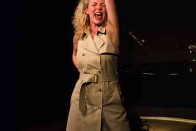 Nele Bauwens @ 't Onkrooid, picture 4, photographed by Ann Carpentier - FrontView Magazine