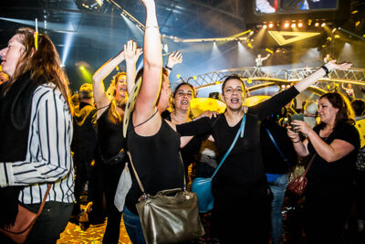 Sfeer en presentatie @ Schlagerfestival, picture 39, photographed by Gert Daemen - FrontView Magazine