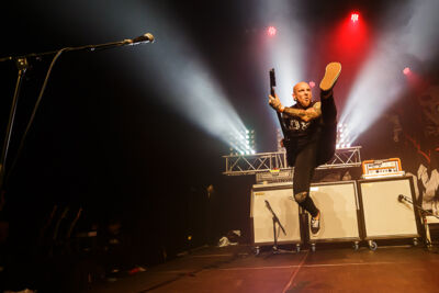 Fleddy Melculy + support Tangled Horns @ Warande Turnhout, picture 11, photographed by Peter Smet - FrontView Magazine