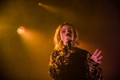 Emma Bale @ Het Depot, picture 7, photographed by Jürgen Bruynooghe - FrontView Magazine