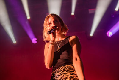 Emma Bale @ Het Depot, picture 14, photographed by Jürgen Bruynooghe - FrontView Magazine