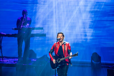 Gene Thomas @ Stadsschouwburg Antwerpen, foto 11, foto's door Dimitri Vanlommel - FrontView Magazine