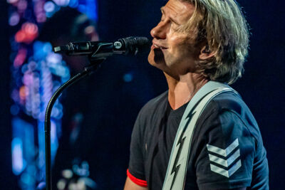 Gene Thomas @ Stadsschouwburg Antwerpen, foto 43, foto's door Dimitri Vanlommel - FrontView Magazine