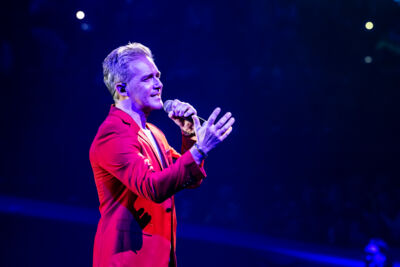 MNM Back To The 90s & Nillies - Christophe @ Sportpaleis, foto 4, foto's door Sandra Van Watermeulen - FrontView Magazine