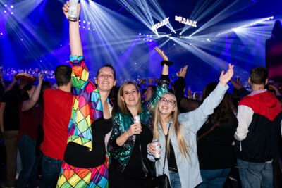 MNM Back To The 90s & Nillies - Sfeer @ Sportpaleis, picture 10, photographed by Sandra Van Watermeulen - FrontView Magazine