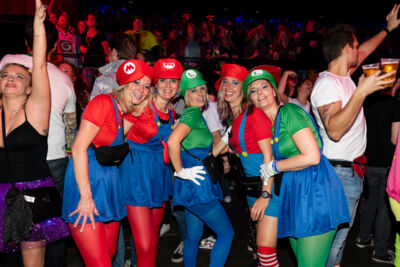 MNM Back To The 90s & Nillies - Sfeer @ Sportpaleis, picture 24, photographed by Sandra Van Watermeulen - FrontView Magazine