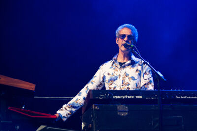 Level 42 @ 013, picture 7, photographed by David Johnson - FrontView Magazine