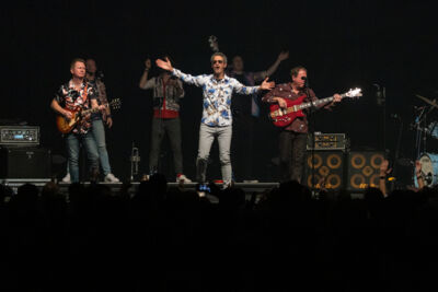 Level 42 @ 013, picture 28, photographed by David Johnson - FrontView Magazine