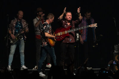 Level 42 @ 013, picture 37, photographed by David Johnson - FrontView Magazine