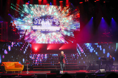 Stany's vette verjaardagsshow @ Theater Elckerlyc, picture 1, photographed by Peter Minnebo - FrontView Magazine