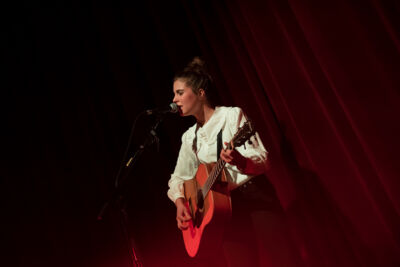 Emmy d'Arc @ Ancienne Belgique, picture 8, photographed by Jürgen Bruynooghe - FrontView Magazine
