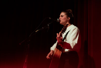 Emmy d'Arc @ Ancienne Belgique, picture 9, photographed by Jürgen Bruynooghe - FrontView Magazine