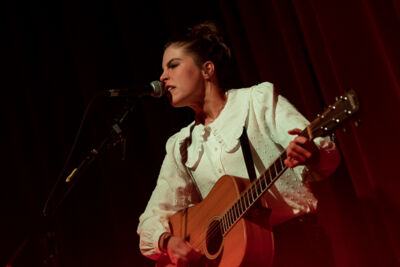 Emmy d'Arc @ Ancienne Belgique, picture 10, photographed by Jürgen Bruynooghe - FrontView Magazine