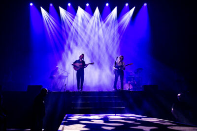 Kids with Buns @ Lotto Arena, foto 1, foto's door Sandra Van Watermeulen - FrontView Magazine