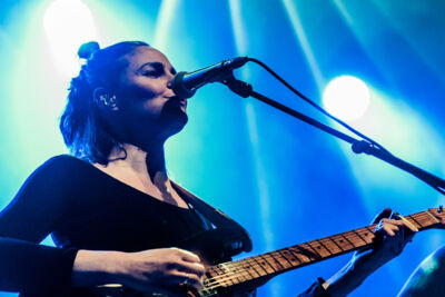 Darling West @ 013, picture 2, photographed by Ann Carpentier - FrontView Magazine