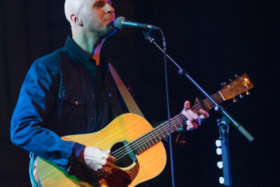 Milow @ Hangar 3020, picture 8, photographed by Jürgen Bruynooghe - FrontView Magazine