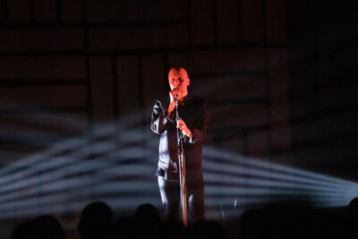 Milow @ Hangar 3020, picture 10, photographed by Jürgen Bruynooghe - FrontView Magazine