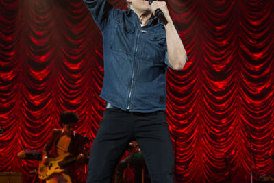 Bart Peeters Deluxe 2022 @ Lotto Arena, foto 6, foto's door Marc Verdonck - FrontView Magazine