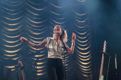 Annie Lalalove @ Ancienne Belgique, picture 7, photographed by Peter Smet - FrontView Magazine