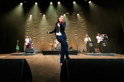 Postmodern Jukebox @ Ancienne Belgique, picture 10, photographed by Peter Smet - FrontView Magazine