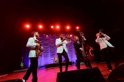 Postmodern Jukebox @ Ancienne Belgique, picture 26, photographed by Peter Smet - FrontView Magazine