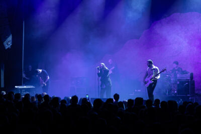 Whispering Sons @ Het Depot, picture 5, photographed by David Johnson - FrontView Magazine