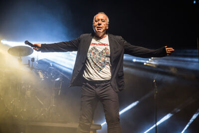 Simple Minds @ Sportpaleis, picture 18, photographed by Marc Verdonck - FrontView Magazine