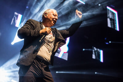 Simple Minds @ Sportpaleis, picture 23, photographed by Marc Verdonck - FrontView Magazine