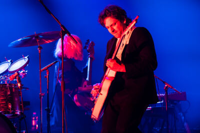 Lo Moon @ Sportpaleis, picture 1, photographed by Sandra Van Watermeulen - FrontView Magazine