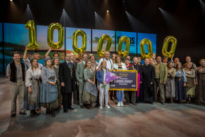 1 miljoenste bezoeker voor de succesmusical Daens @ Studio 100 Pop-Up Theater, picture 22, photographed by Alex Wyckmans - FrontView Magazine